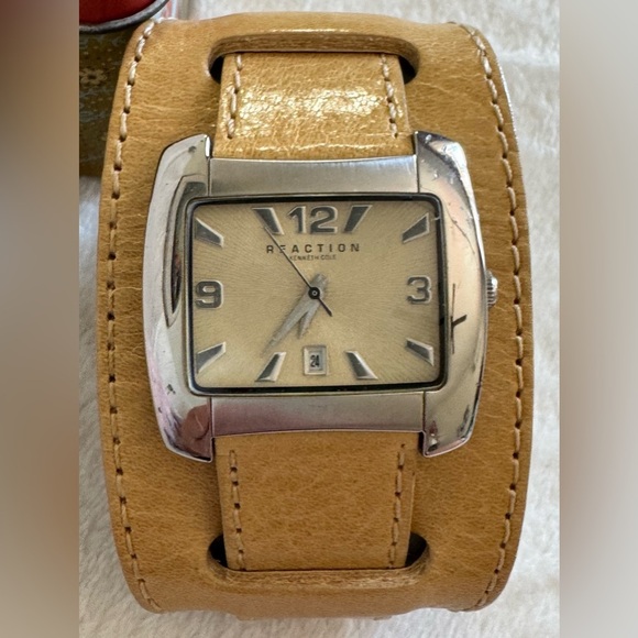 Vintage Kenneth Cole Y2K 90’s Tan Leather Strap Watch - Picture 3 of 5